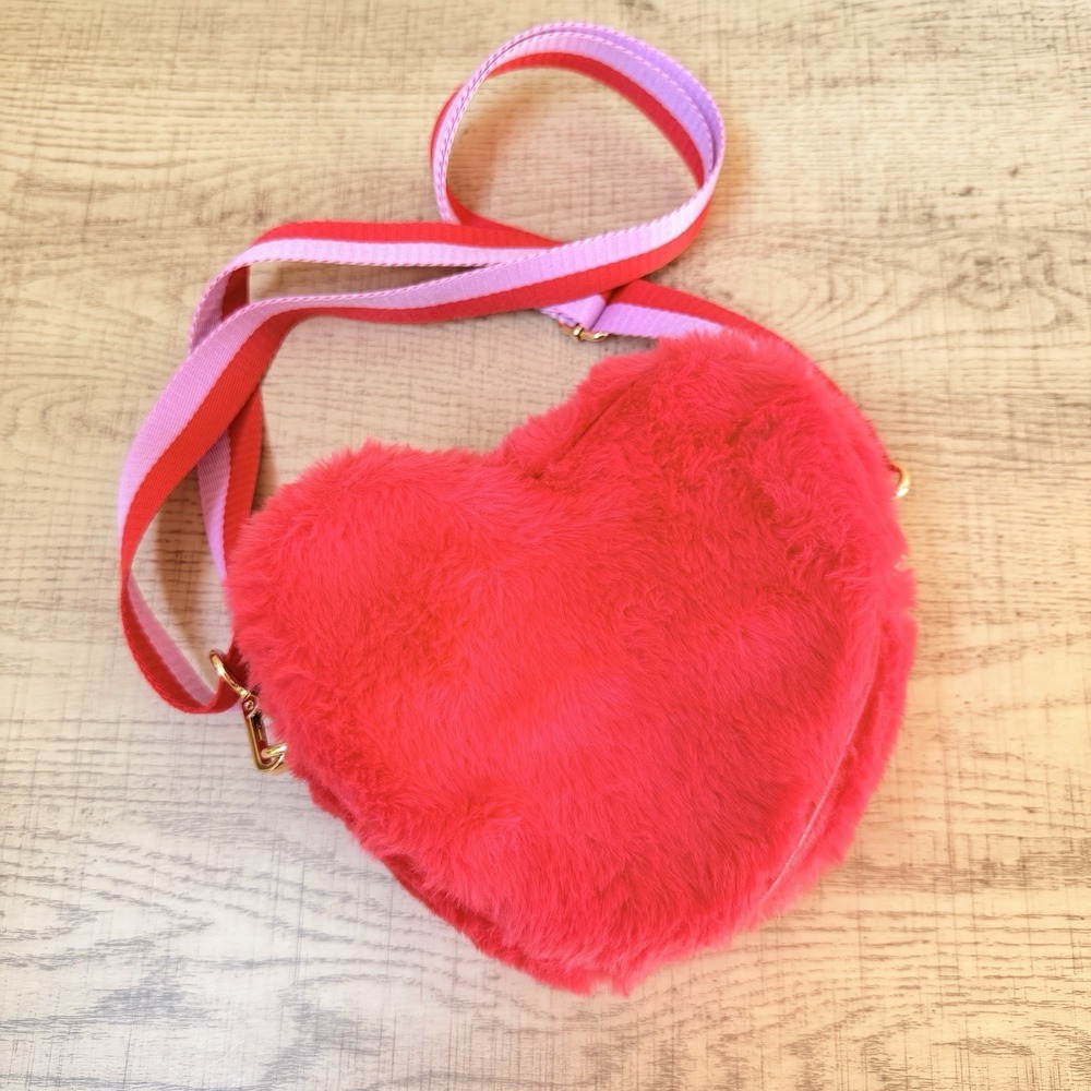 Bath & Body Works Emily In Paris‎ Fuzzy Furry Red Heart Shaped Bag NWT